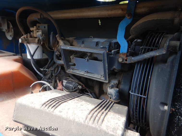 image for item HY9279 2005 Genie TML-4000N  light plant