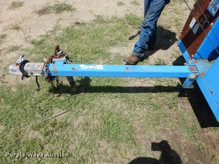 image for item HY9279 2005 Genie TML-4000N  light plant