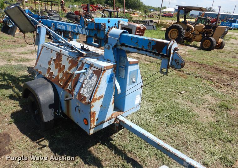 image for item HY9280 2006 Genie TML-4000N  light plant