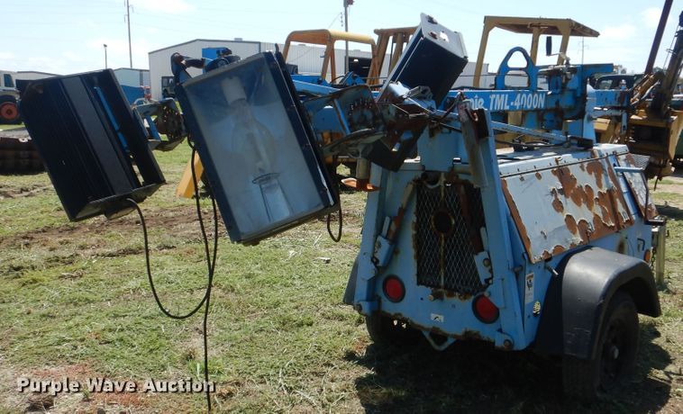 image for item HY9280 2006 Genie TML-4000N  light plant