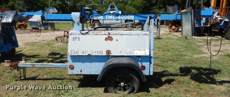 image for item HY9280 2006 Genie TML-4000N  light plant