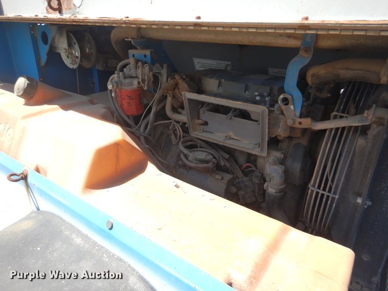 image for item HY9280 2006 Genie TML-4000N  light plant