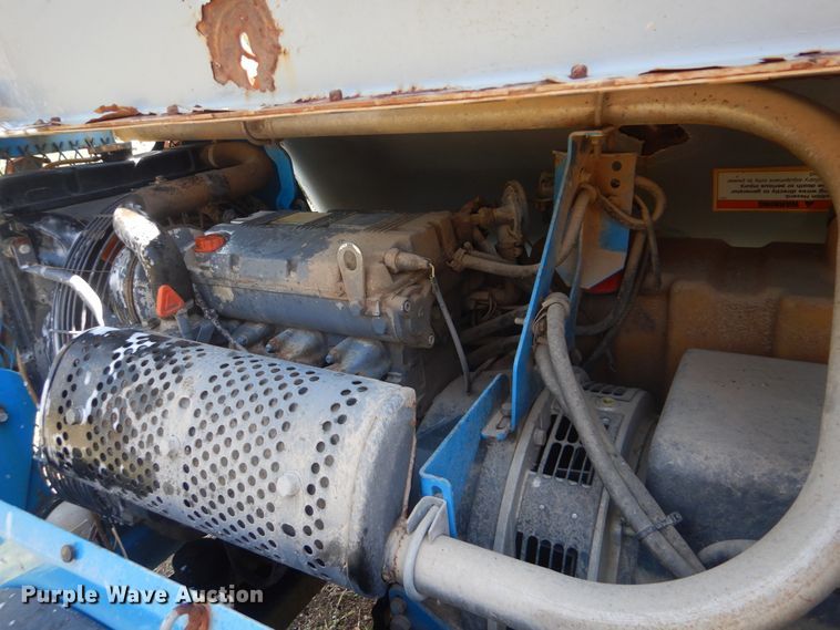 image for item HY9280 2006 Genie TML-4000N  light plant