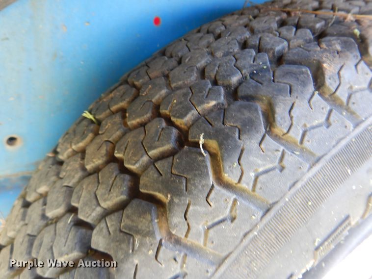 image for item HY9280 2006 Genie TML-4000N  light plant