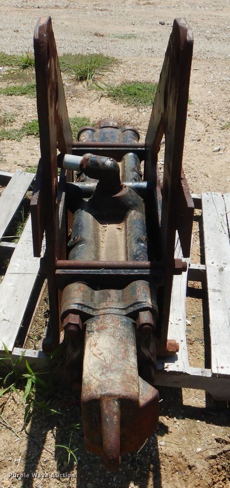 image for item HY9290 Ingersoll Rand breaker