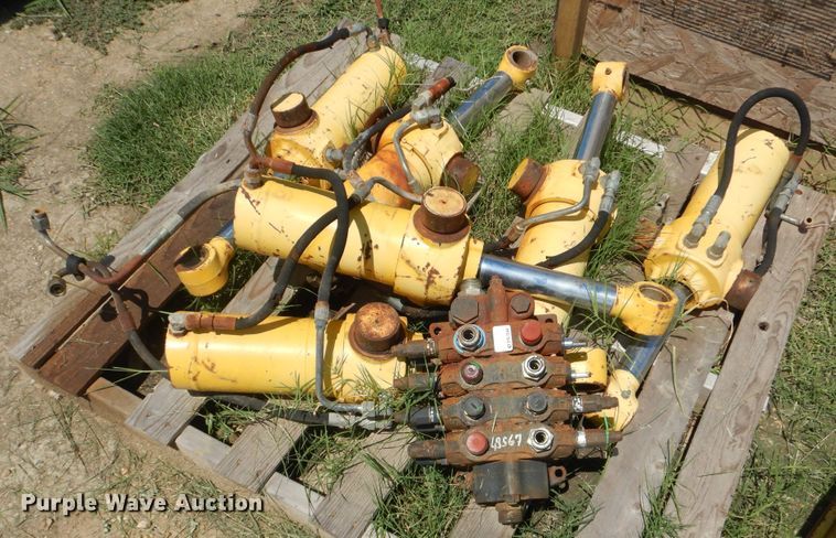 image for item HY9292 New Holland Parts