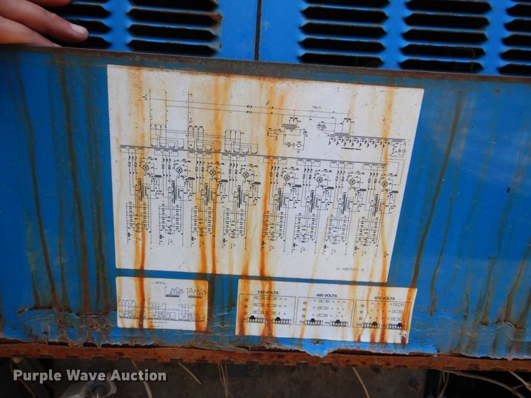 image for item HY9295 Miller eight panel welder