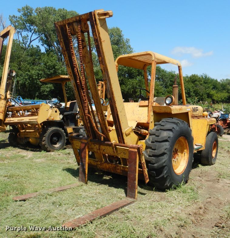 image for item HY9296 Massey Ferguson MF6500  forklift