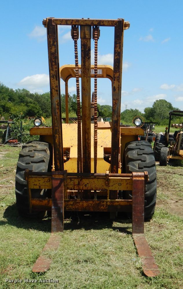 image for item HY9296 Massey Ferguson MF6500  forklift