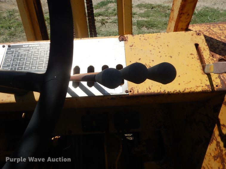 image for item HY9296 Massey Ferguson MF6500  forklift