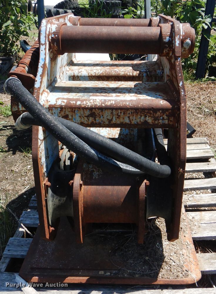 image for item HY9300 Plate compactor