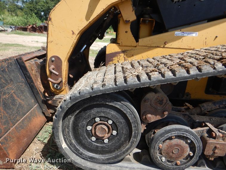 image for item HY9302 2008 Caterpillar 287C  tracked skid steer loader