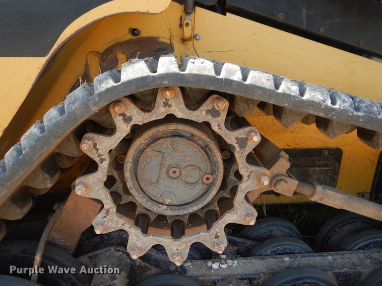 image for item HY9302 2008 Caterpillar 287C  tracked skid steer loader
