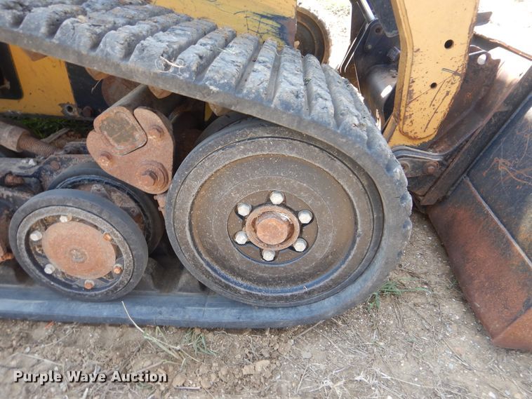 image for item HY9302 2008 Caterpillar 287C  tracked skid steer loader