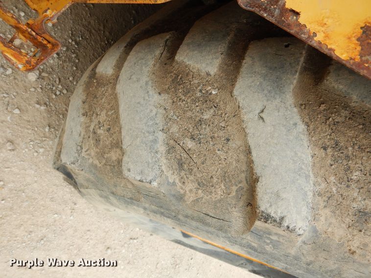 image for item HY9512 2003 Caterpillar 420D  backhoe