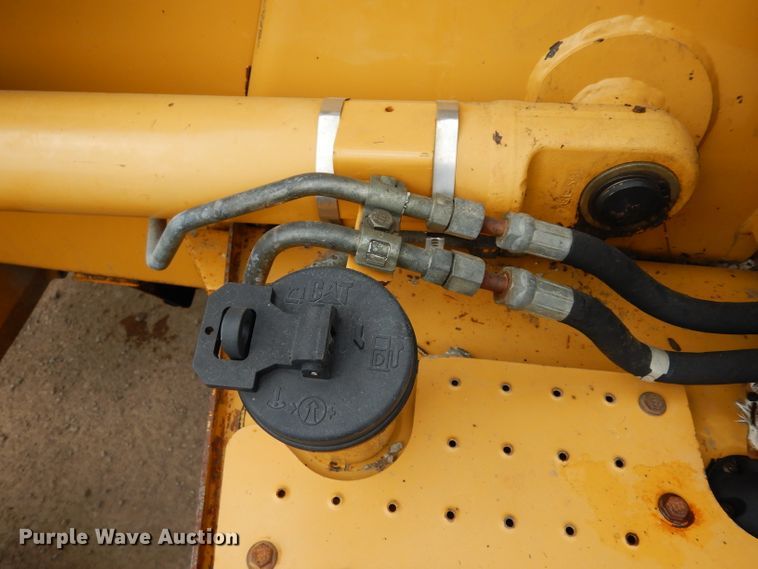 image for item HY9512 2003 Caterpillar 420D  backhoe