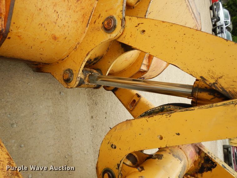 image for item HY9512 2003 Caterpillar 420D  backhoe