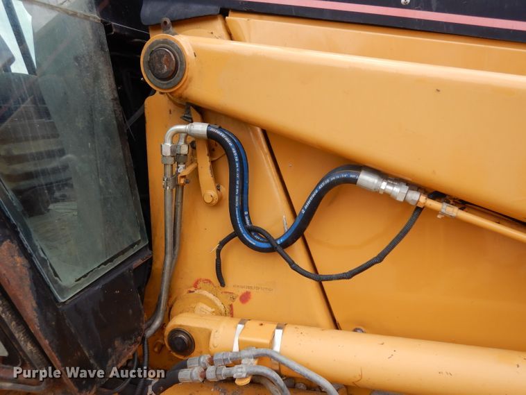 image for item HY9512 2003 Caterpillar 420D  backhoe