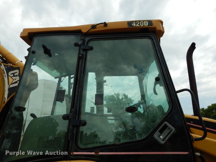 image for item HY9512 2003 Caterpillar 420D  backhoe