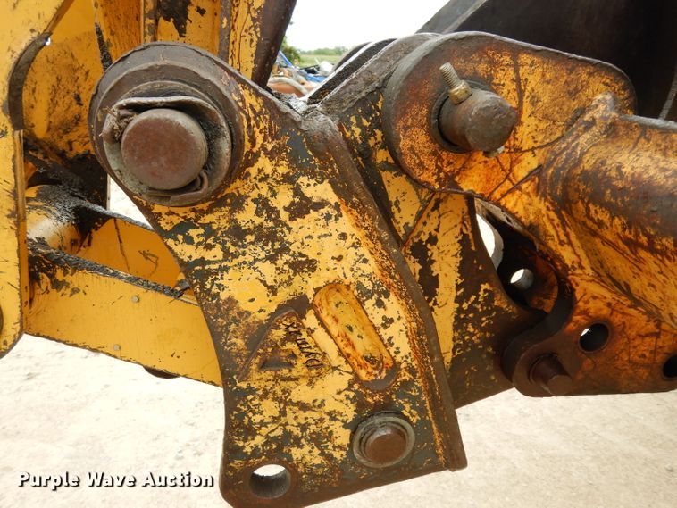 image for item HY9512 2003 Caterpillar 420D  backhoe