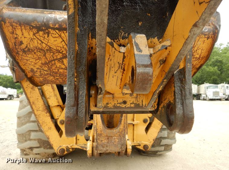 image for item HY9512 2003 Caterpillar 420D  backhoe