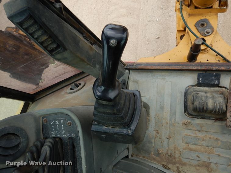 image for item HY9512 2003 Caterpillar 420D  backhoe