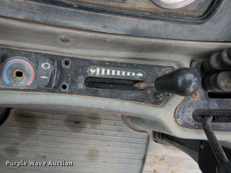 image for item HY9512 2003 Caterpillar 420D  backhoe