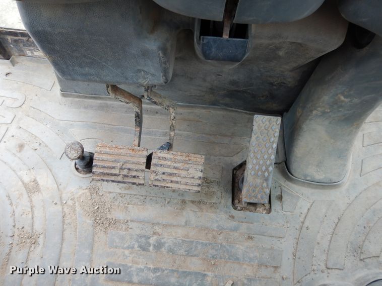 image for item HY9512 2003 Caterpillar 420D  backhoe