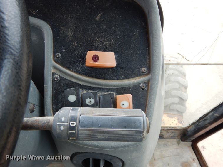 image for item HY9512 2003 Caterpillar 420D  backhoe