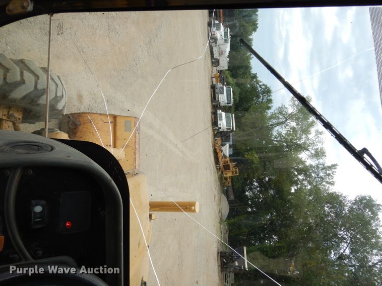 image for item HY9512 2003 Caterpillar 420D  backhoe