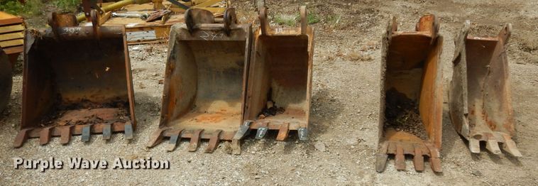 image for item HY9512 2003 Caterpillar 420D  backhoe