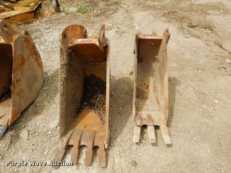 image for item HY9512 2003 Caterpillar 420D  backhoe