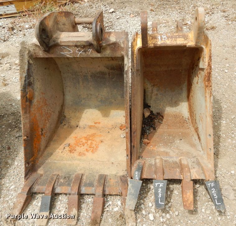 image for item HY9512 2003 Caterpillar 420D  backhoe