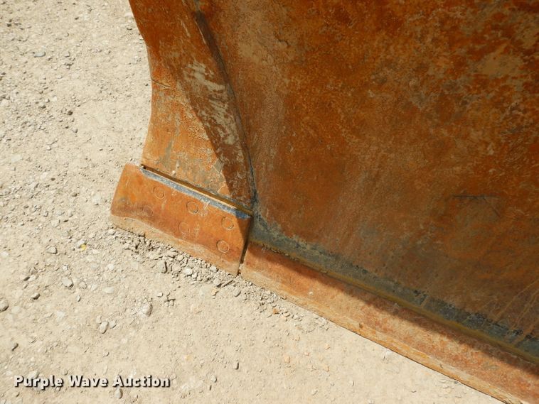 image for item HY9522 1973 Caterpillar 815  soil compactor