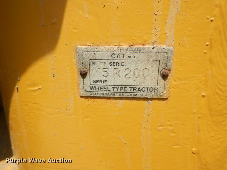 image for item HY9522 1973 Caterpillar 815  soil compactor