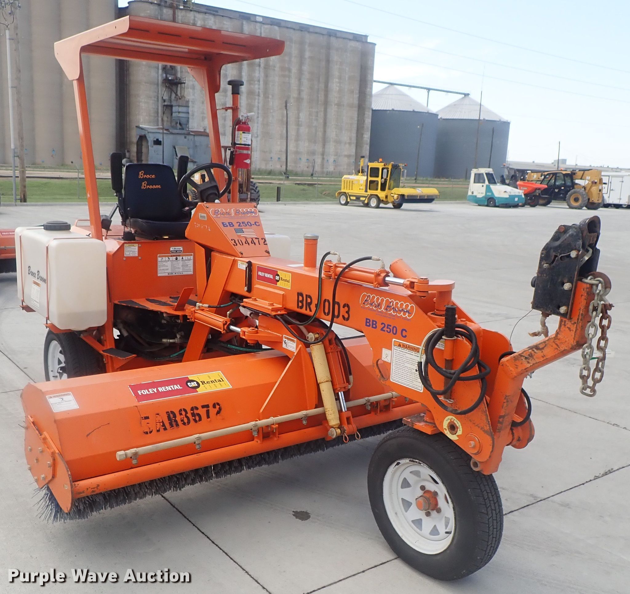 2001 Broce BB250C broom in Wichita, KS Item DI4599 sold Purple Wave