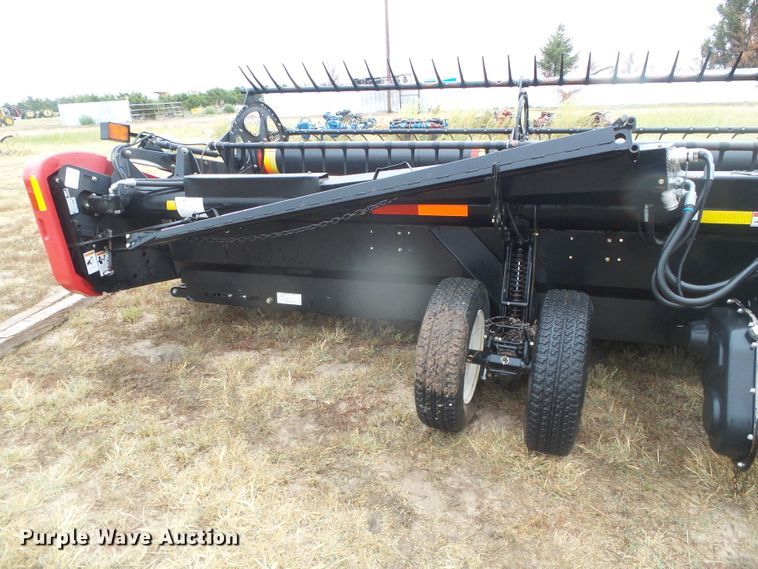 image for item DD0293 2010 Case IH 2142 35M07 2BG draper head