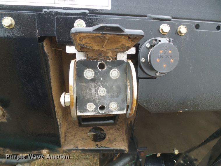 image for item DD0293 2010 Case IH 2142 35M07 2BG draper head