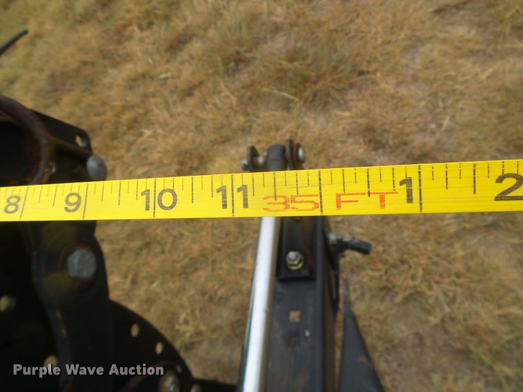 image for item DD0293 2010 Case IH 2142 35M07 2BG draper head