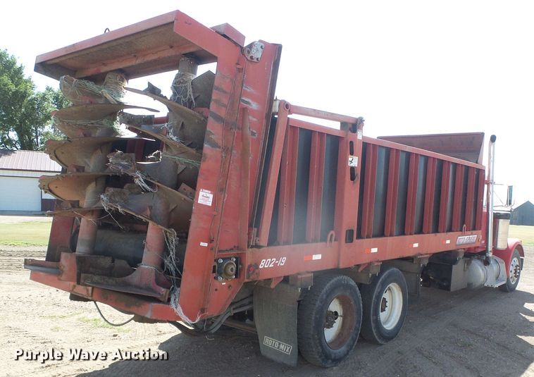 image for item DD0301 1997 Peterbilt 378  manure spreader truck
