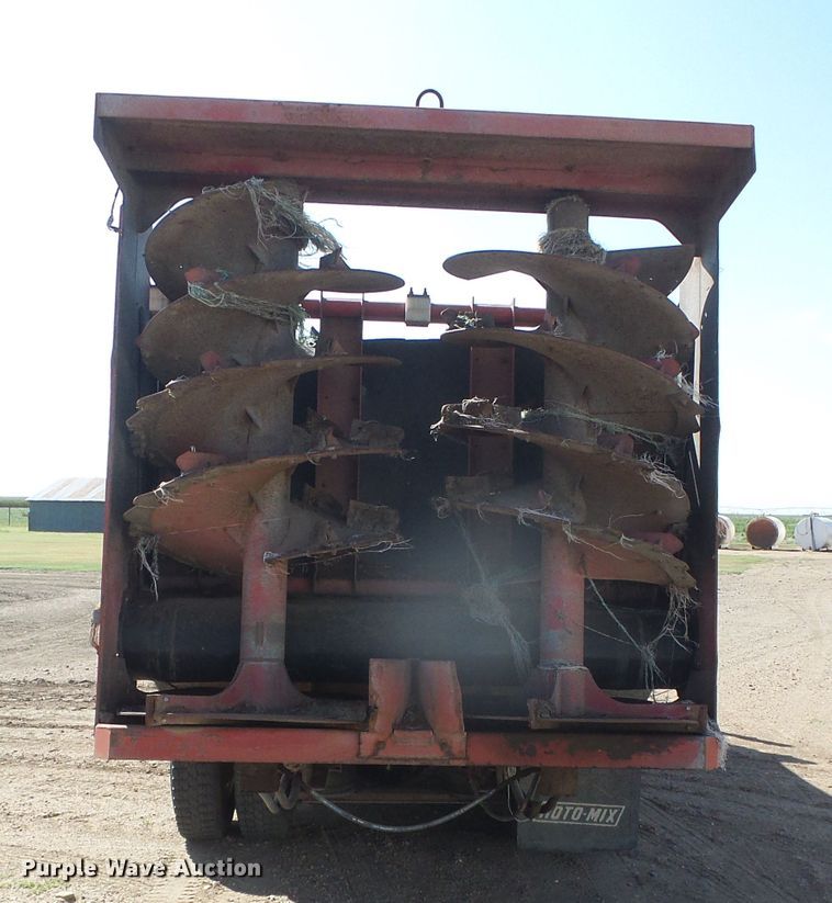 image for item DD0301 1997 Peterbilt 378  manure spreader truck