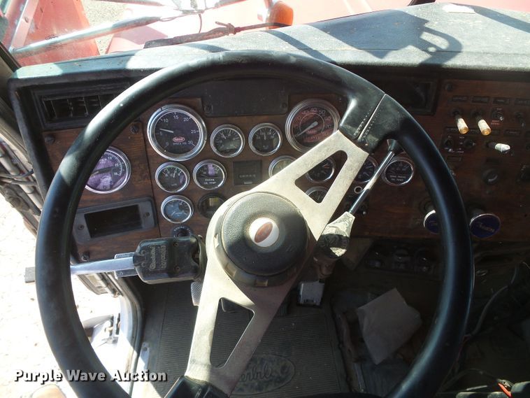 image for item DD0301 1997 Peterbilt 378  manure spreader truck