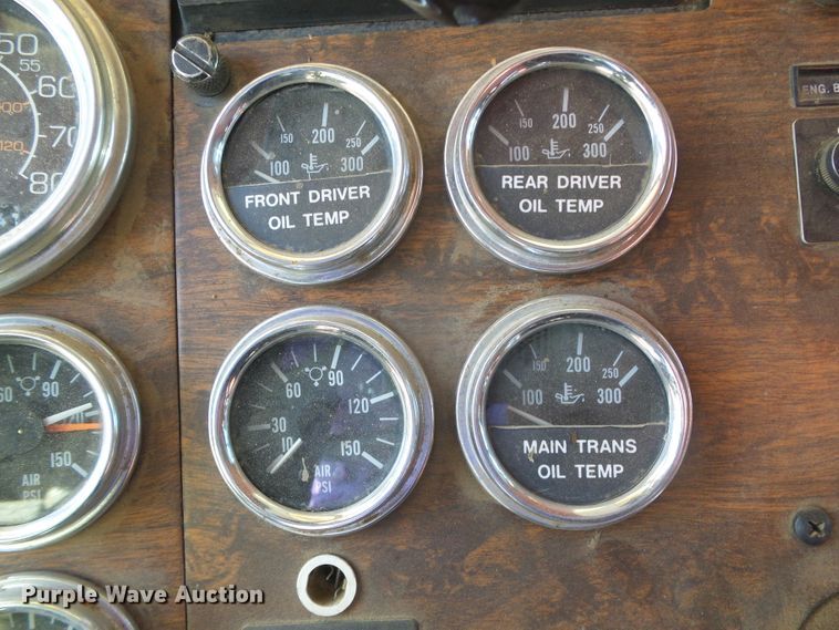 image for item DD0301 1997 Peterbilt 378  manure spreader truck