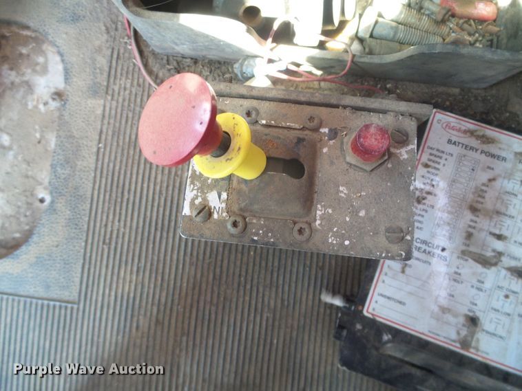 image for item DD0301 1997 Peterbilt 378  manure spreader truck