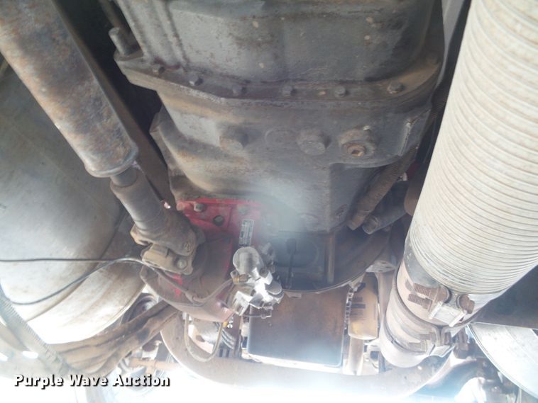 image for item DD0301 1997 Peterbilt 378  manure spreader truck