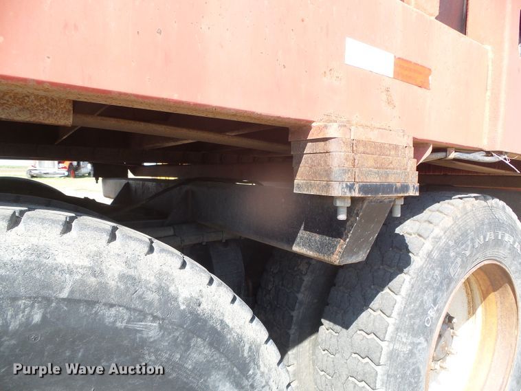 image for item DD0301 1997 Peterbilt 378  manure spreader truck