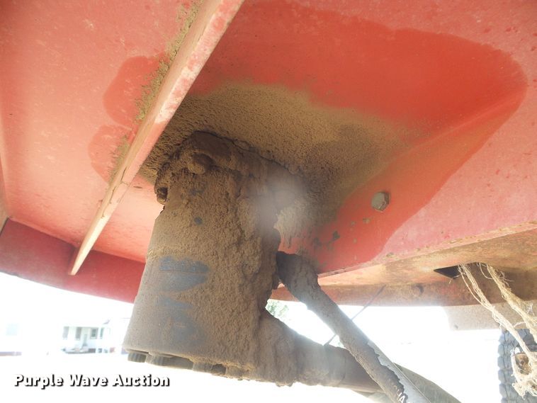 image for item DD0301 1997 Peterbilt 378  manure spreader truck