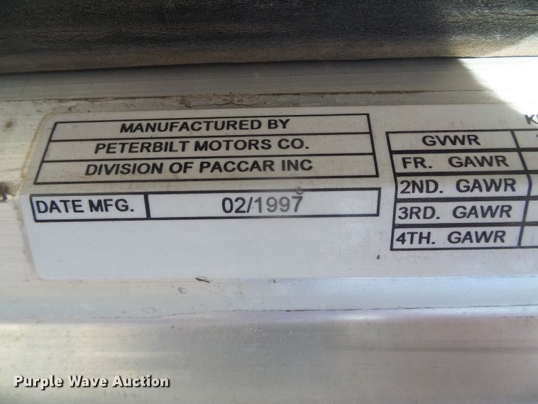 image for item DD0301 1997 Peterbilt 378  manure spreader truck