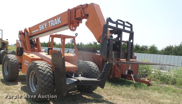 image for item DD0310 SkyTrak 10054  telehandler