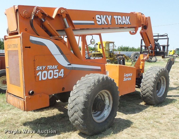 image for item DD0310 SkyTrak 10054  telehandler